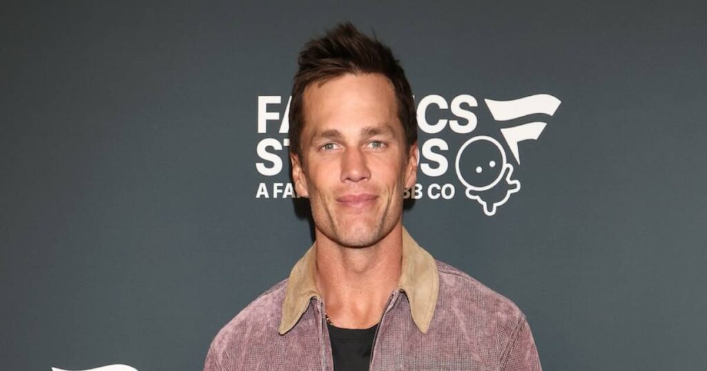 Tom Brady Flaunts 7K Watch Ahead of NFC Championship Showdown: ‘Big Game Big Watch’