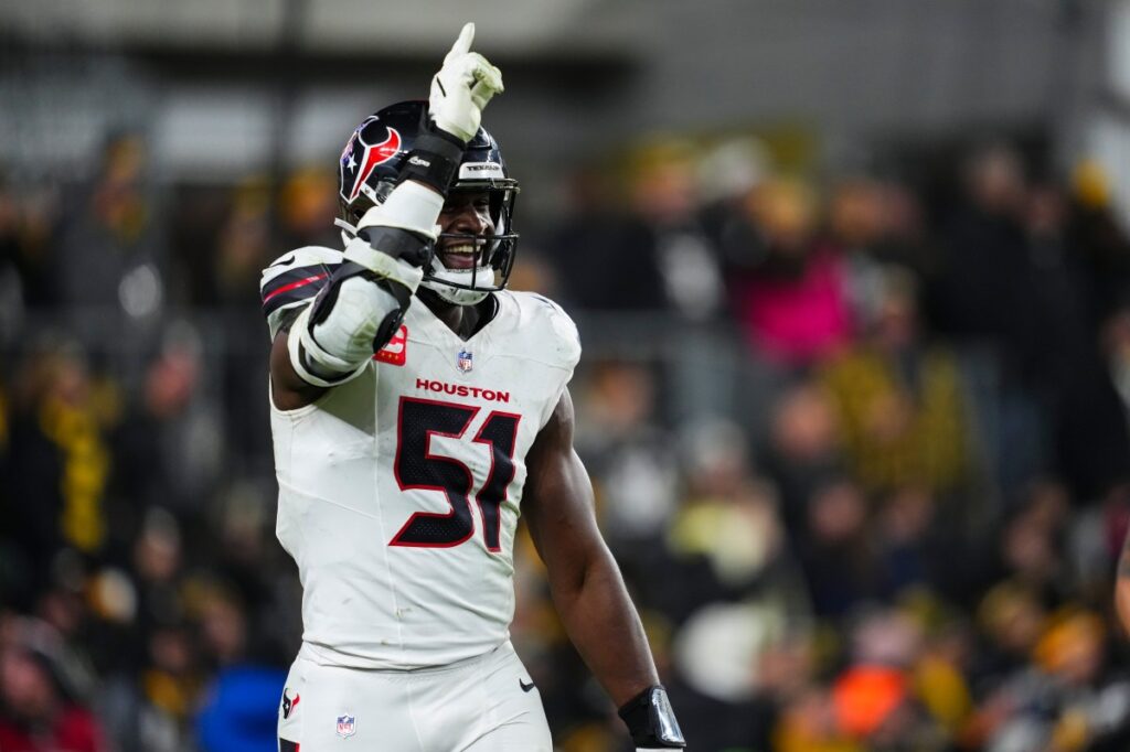 Texans vs. Patriots Odds, Prediction: New England Favored In Foxborough