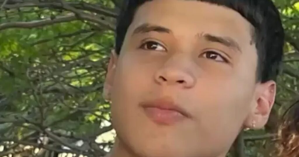 Illinois Highschooler, 17, Shot and Killed in Attack Was Victim of Bullying, Girlfriend Claims