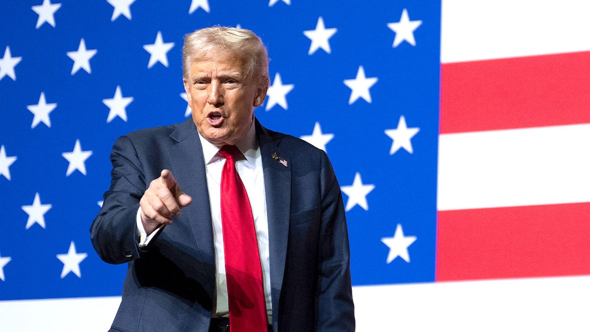 Trump speaking at Quantico