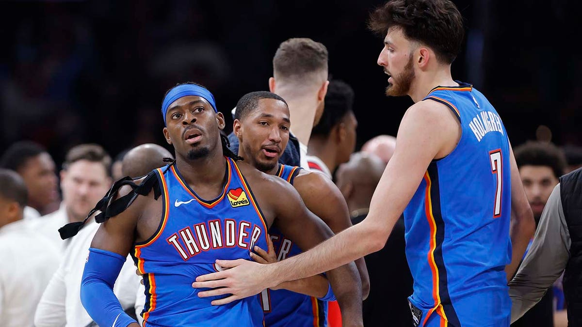 Luguentz Dort after a scuffle