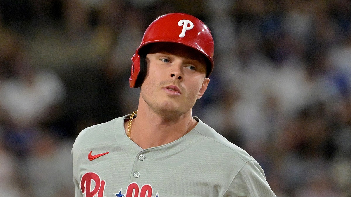 Max Kepler hits home run