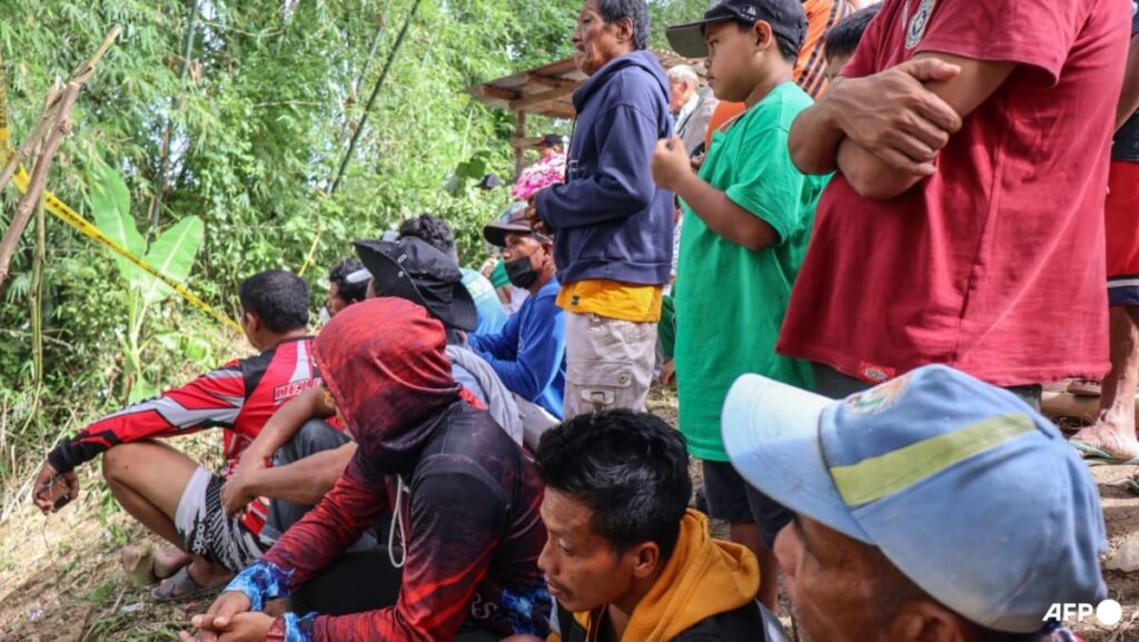 Hopes wane for survivors in Philippine garbage site collapse