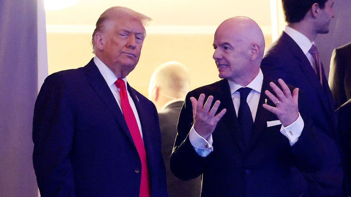 Trump talks to Gianni Infantino