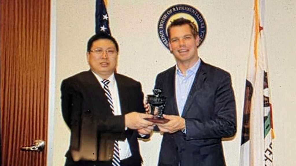 Unearthed photo of Swalwell meeting with top CCP official raises alarm bells: ‘Very disturbing’
