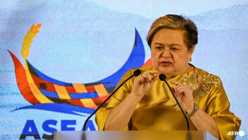 Philippines aims to wrap up talks on South China Sea code this year