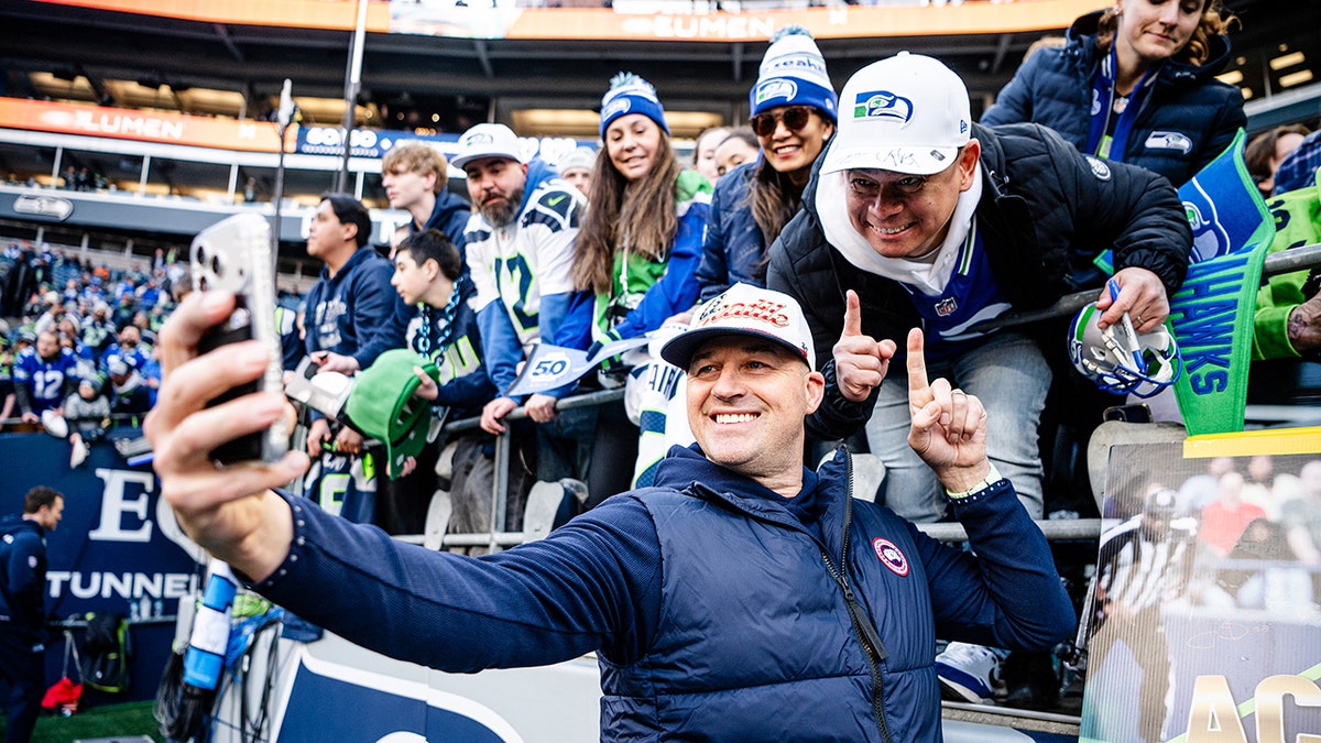 Matt Hasselbeck greets