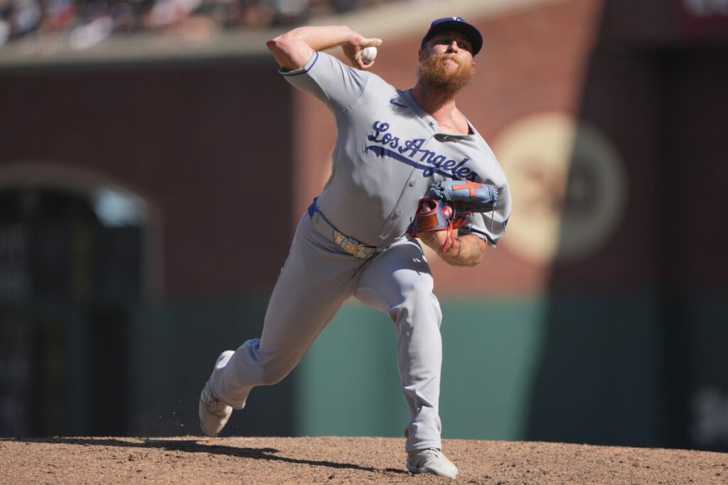 Dodgers Reliever Predicted To Sign With Rival Diamondbacks