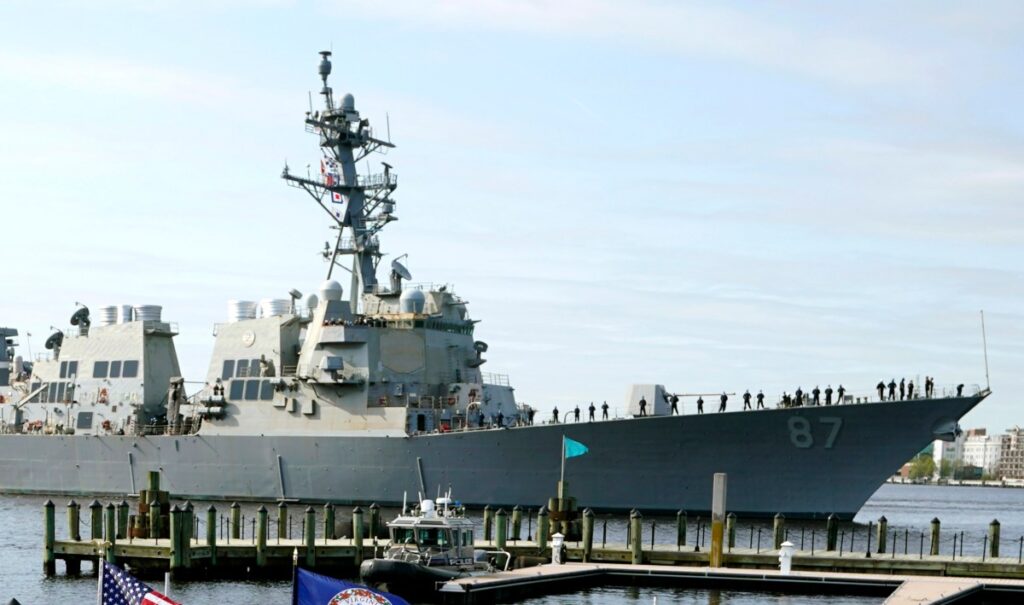 Navy fires USS Mason commanding officer during strike drills