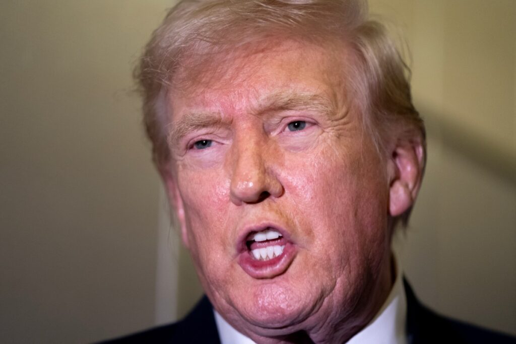 Donald Trump Approval Rating Hits New Low With Independents Donald Trump Approval Rating Hits New Low With Independents