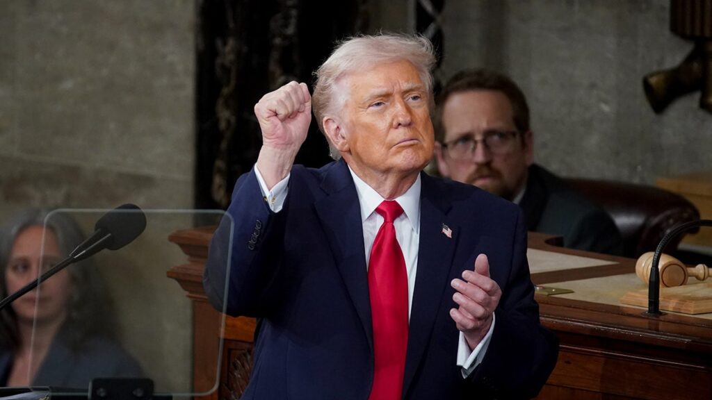 Trump’s ‘home run’ SOTU speech sparks praise from conservatives online while leaving Democrats seething Trump’s ‘home run’ SOTU speech sparks praise from conservatives online while leaving Democrats seething