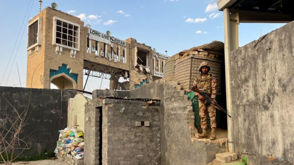 US backs Pakistan’s ‘right to defend itself’ after strikes on Afghanistan US backs Pakistan’s ‘right to defend itself’ after strikes on Afghanistan