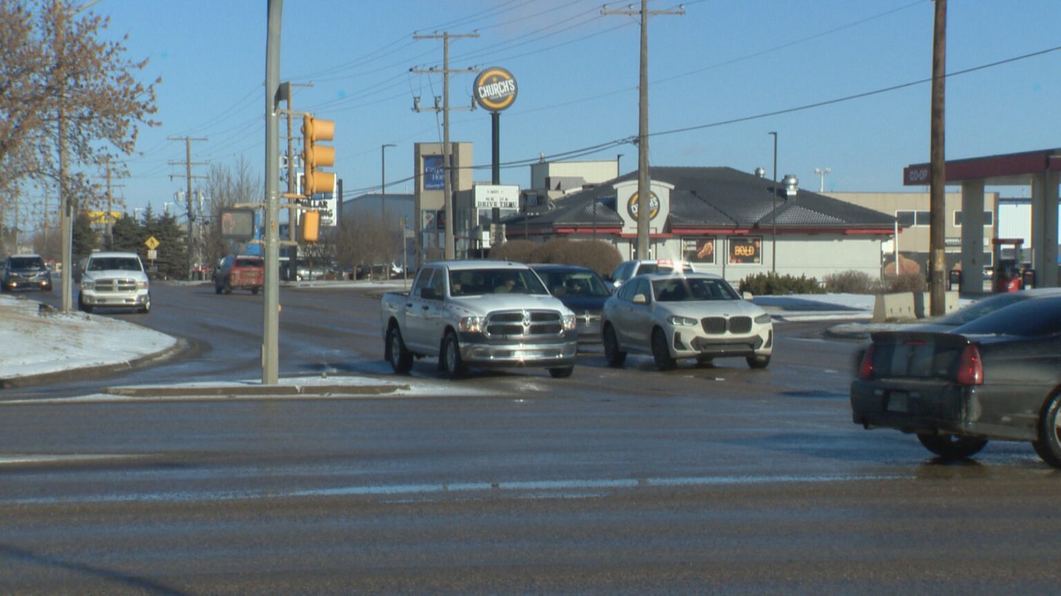 Saskatoon organizations show split opinions on proposed intersection design