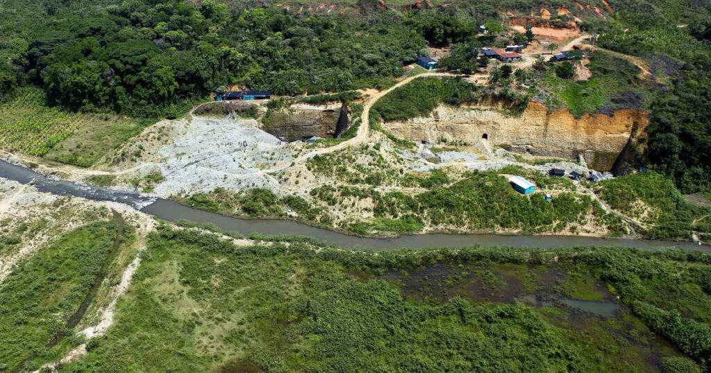 30-Year-Old Colombian Influencer Found Dead 3 Days After Jumping Into River: Report