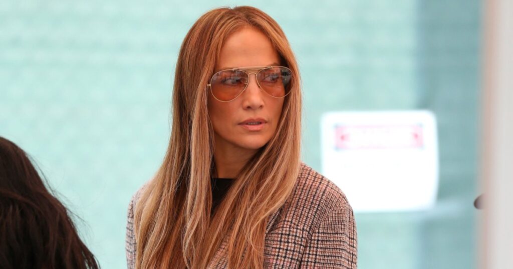 Jennifer Lopez Wore the Casual-Chic Jeans Style Nicole Kidman Also Wears Off Duty