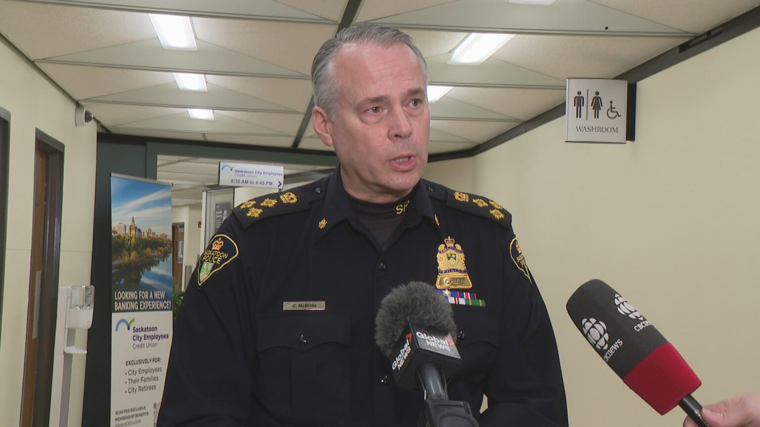 Saskatoon police issue fewer traffic tickets due to staffing shortages: chief