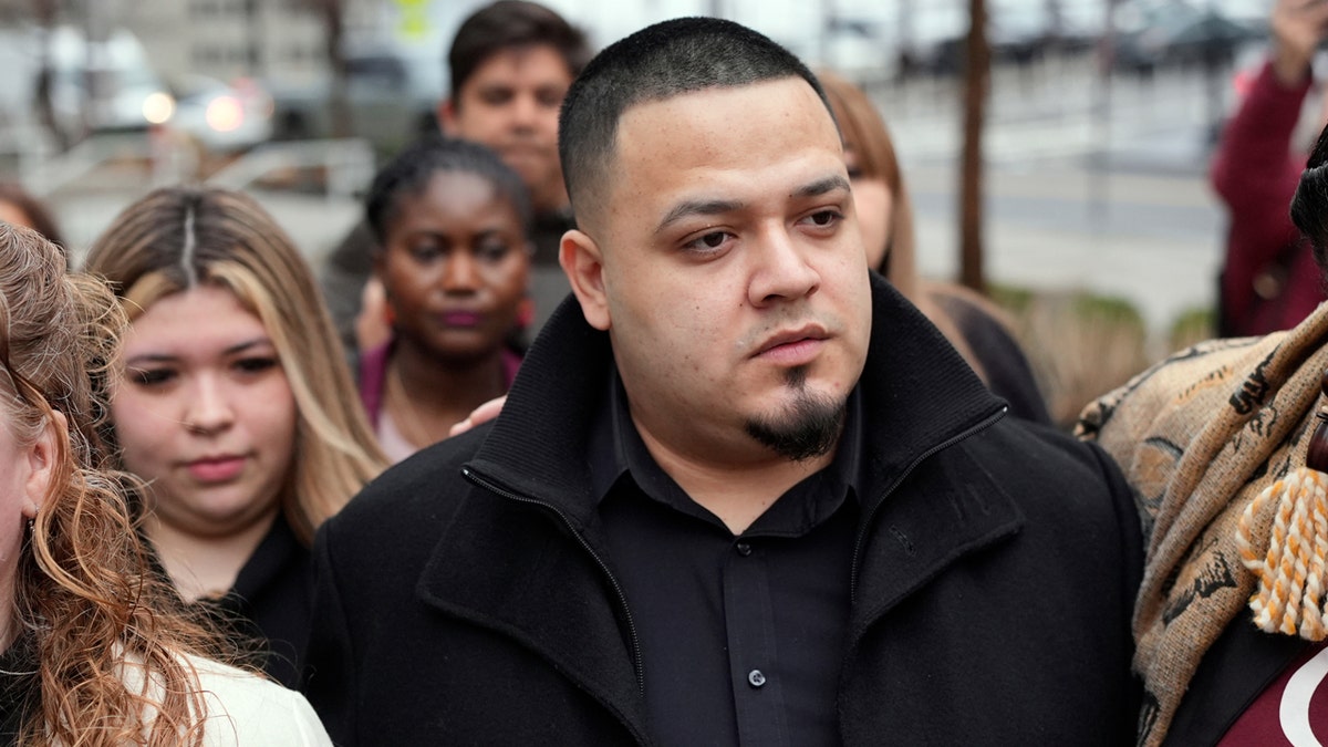 Kilmar Abrego-Garcia arrives at the federal courthouse