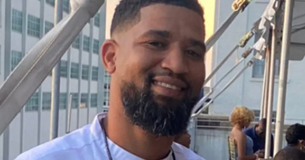 Middle School Counselor Found Dead After Being Accused of Inappropriately Messaging Teen