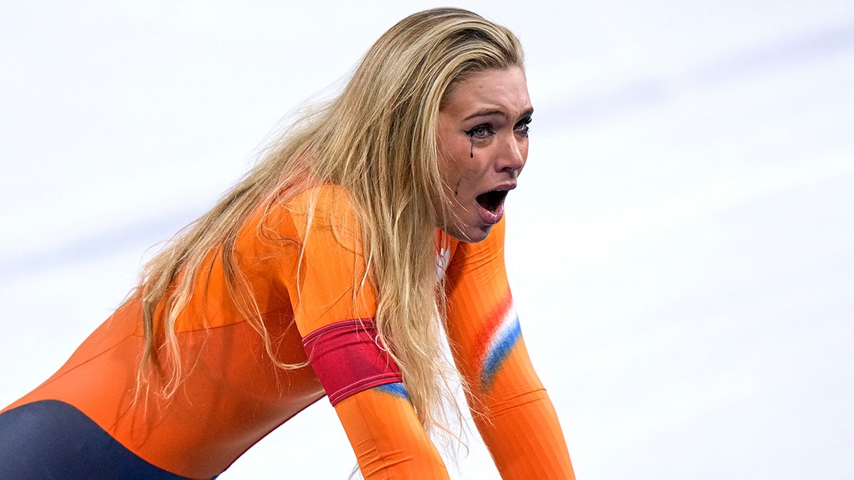 Jutta Leerdam in shock after winning a gold medal