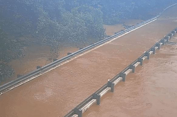 Flooding across Cairns on Friday caused by Cyclone Narelle.