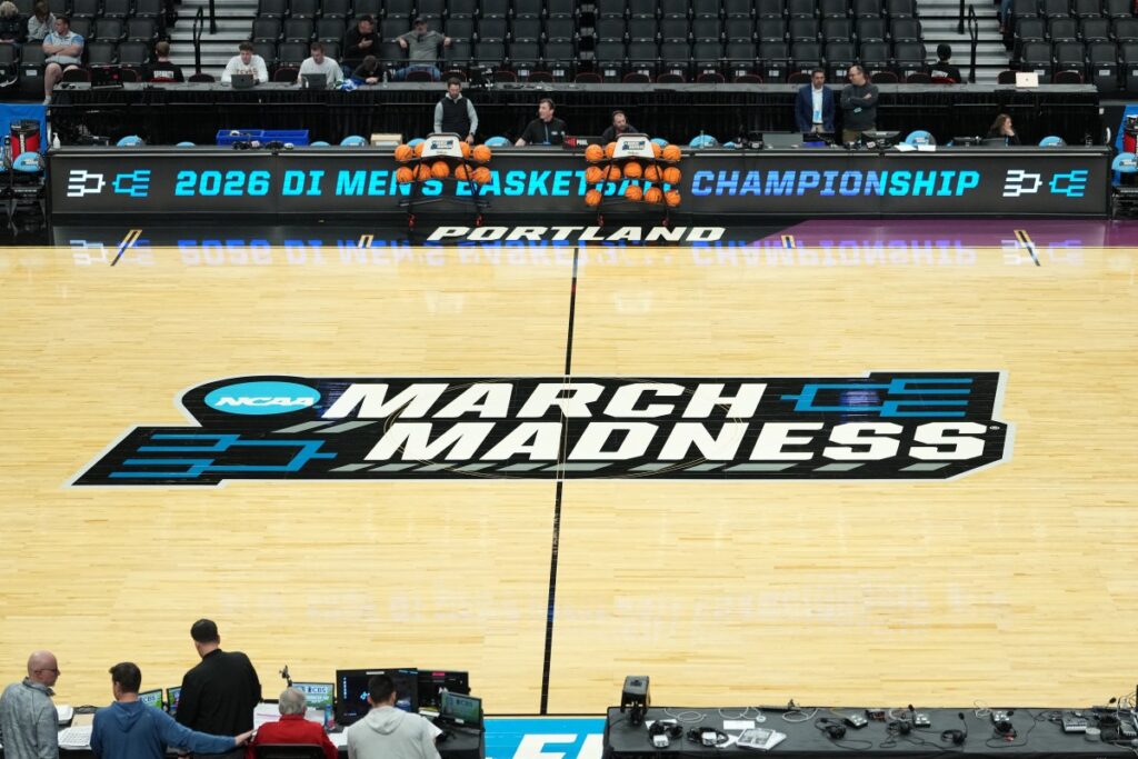 NCAA Tournament Drawing Heavy Criticism for Irritating Broadcast Issues