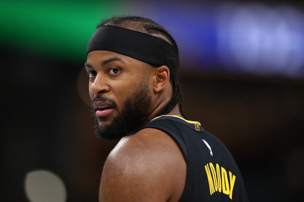 Arkansas HC John Calipari Reacts to Moses Moody’s Frightening Injury