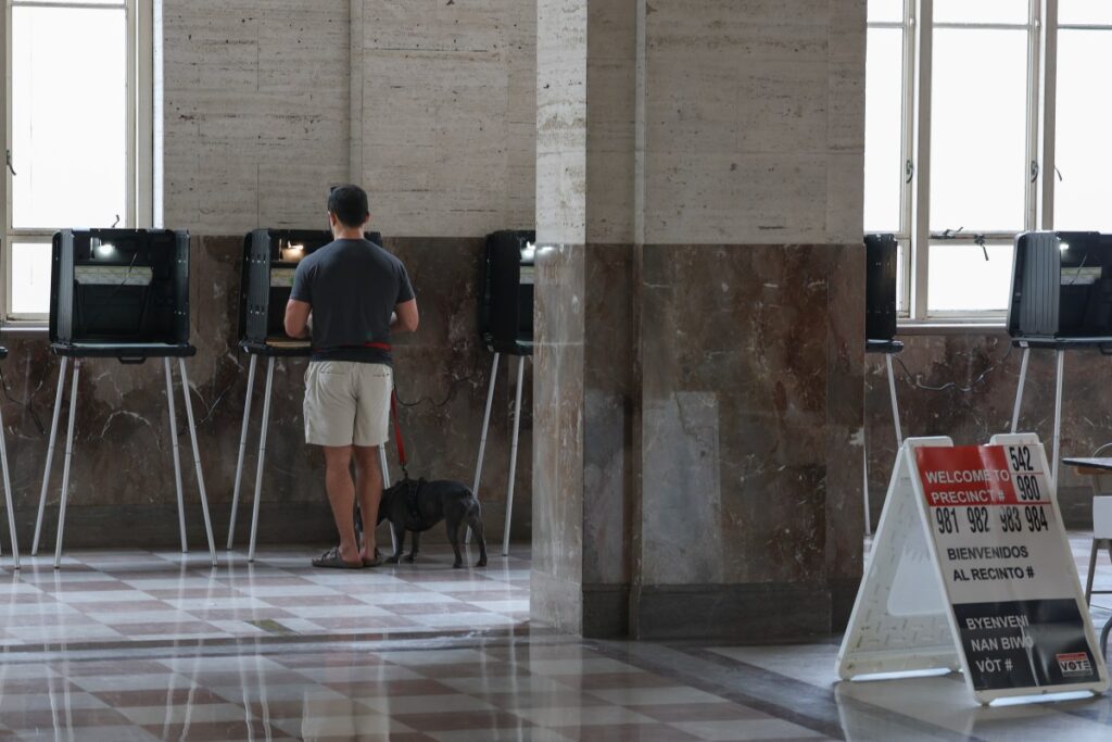 Democrats Secure Stunning Victories in Florida Special Elections 