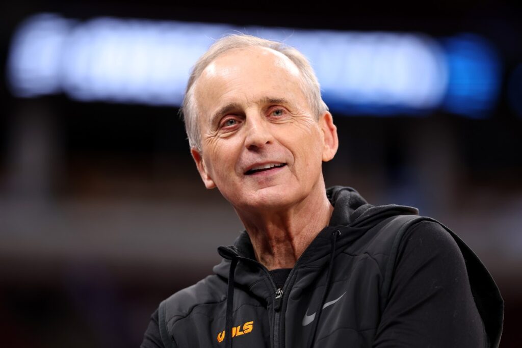 Tennessee’s Rick Barnes Makes Decision on Coaching Future Tennessee’s Rick Barnes Makes Decision on Coaching Future