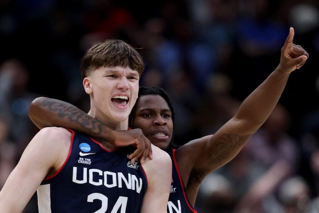 Braylon Mullins’ Parents Recall Strong Reactions to UConn Game-Winning Shot Braylon Mullins’ Parents Recall Strong Reactions to UConn Game-Winning Shot
