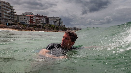 Keen ocean swimmer Andrew Camfield battled stage 3 melanoma after spending his youth at the beach.