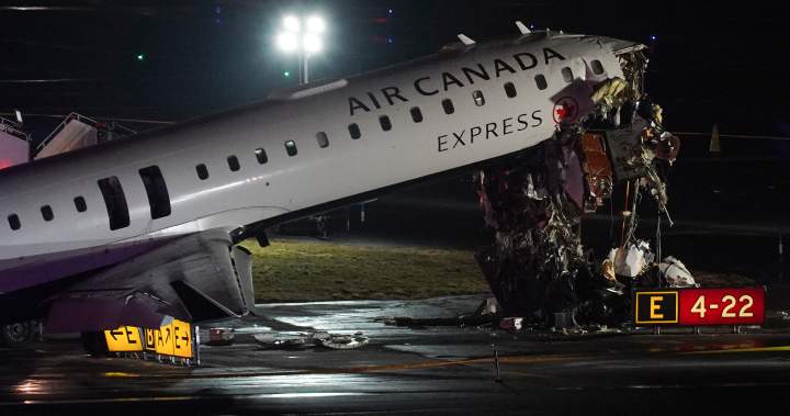 2 Air Canada pilots dead after flight from Montreal crashes at LaGuardia Airport 2 Air Canada pilots dead after flight from Montreal crashes at LaGuardia Airport