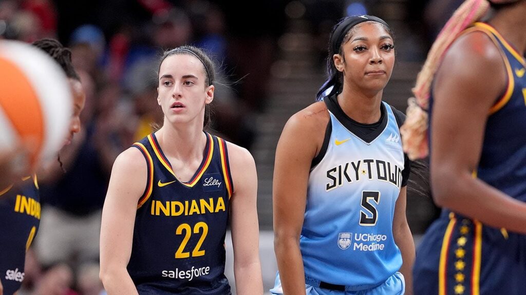 Caitlin Clark rejects Angel Reese high-five at FIBA World Cup qualifiers