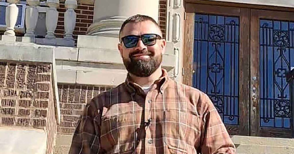 Dad Accused of Killing Man Who Allegedly Abused Daughter Wins GOP Nomination in Sheriff’s Election