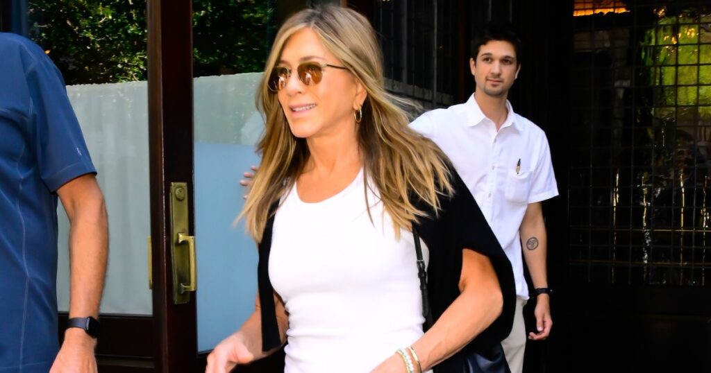 Jennifer Aniston’s Spring Cardigan Is the Breathable Layer We Didn’t Know We Needed