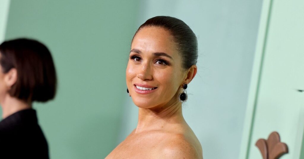 Meghan Markle’s Burgundy Slip Dress Is a Hosts’ Dream — Get the Look for (Much) Less Meghan Markle’s Burgundy Slip Dress Is a Hosts’ Dream — Get the Look for (Much) Less