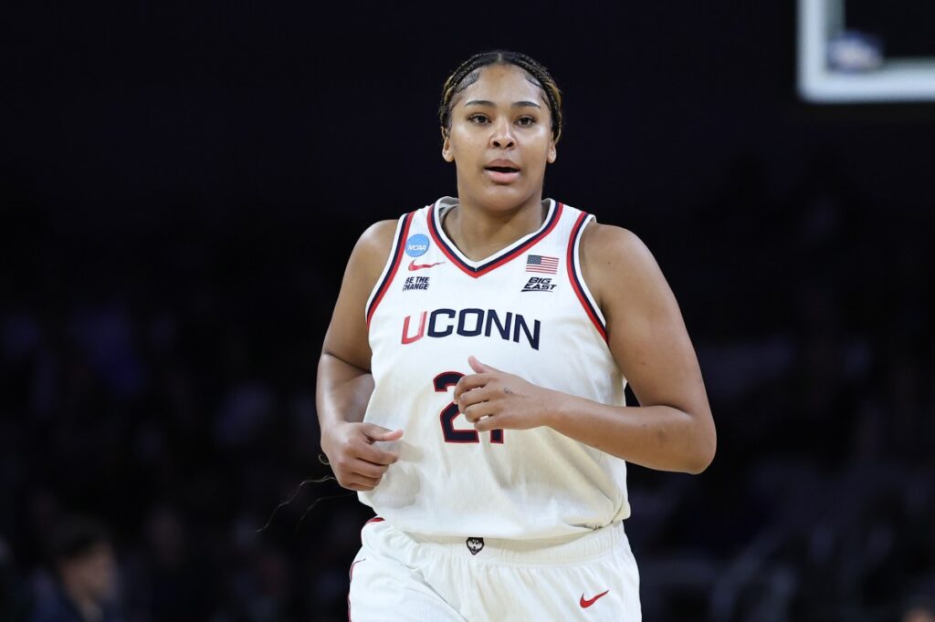 Sarah Strong Joins Breanna Stewart on Historic List Amid UConn’s Final Four Run