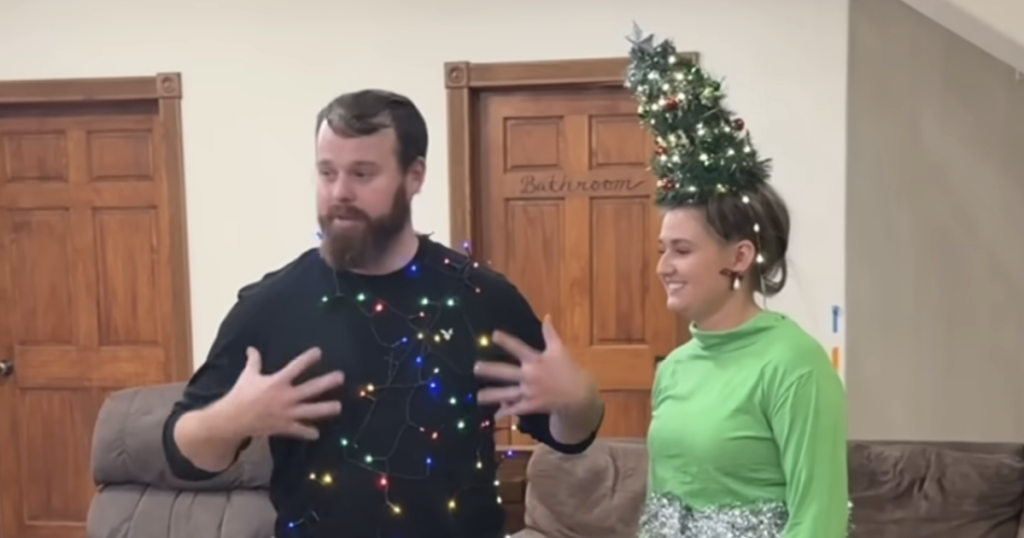 Joseph and Kendra Duggar Were Seemingly Last Seen in Jessa Duggar’s Holiday Video Last Month: Watch