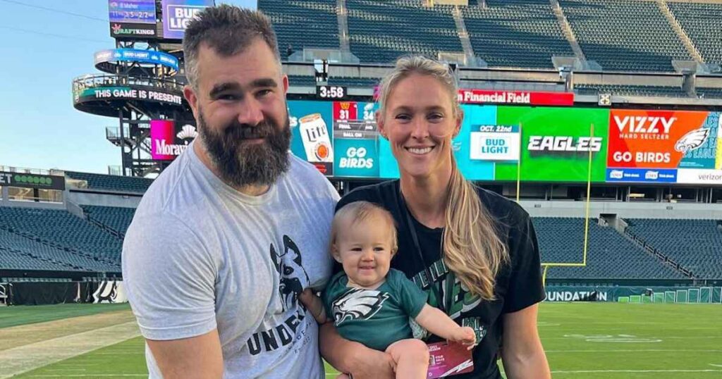 Kylie Kelce Jokes She Has ‘Underlying Anger’ When Receiving ‘Unsolicited’ Parenting Advice Kylie Kelce Jokes She Has ‘Underlying Anger’ When Receiving ‘Unsolicited’ Parenting Advice