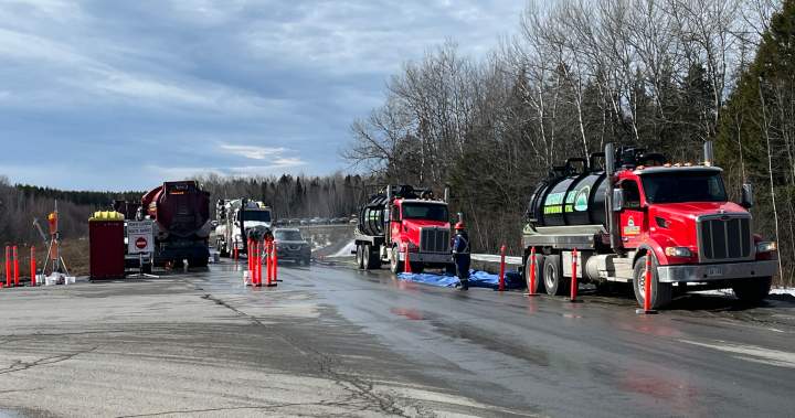 Decontamination continues after New Brunswick chemical spill Decontamination continues after New Brunswick chemical spill