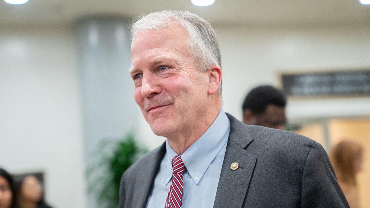 Sen. Dan Sullivan