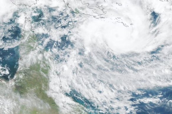 Cyclone Narelle was travelling at 18km/h towards the Queensland coast on Wednesday afternoon.