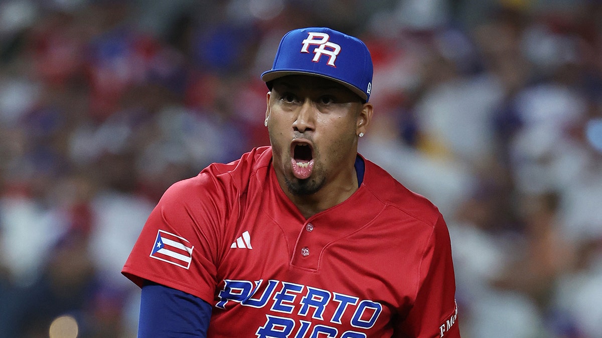Edwin Diaz reacts on field