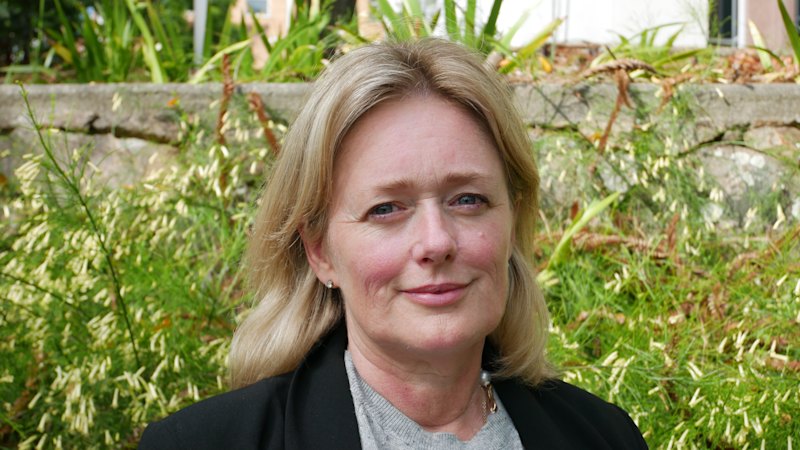 Mayor Jos Mitchell reveals she refused to sign CEO Louise Rusan’s contract, calls for investigation Mayor Jos Mitchell reveals she refused to sign CEO Louise Rusan’s contract, calls for investigation