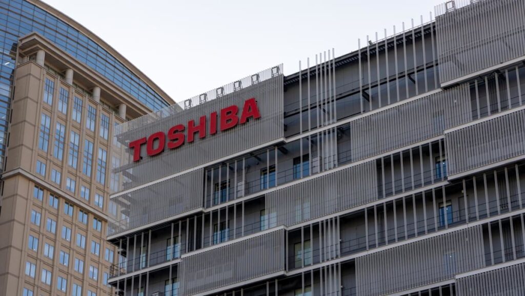 Japan firms weigh merging power chip businesses Japan firms weigh merging power chip businesses