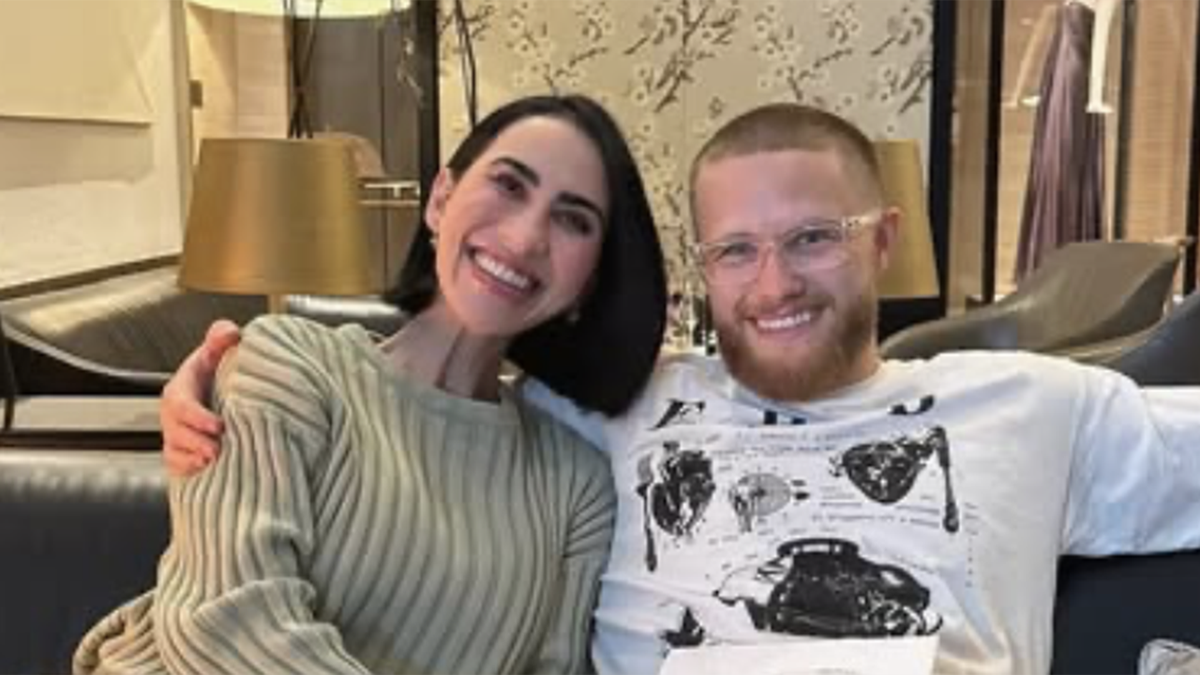 Jeff Nippard and Stephnie Buttermore posing