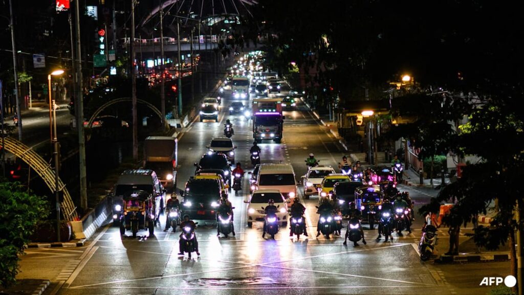 Thailand weighing overnight petrol station closures to save fuel: PM