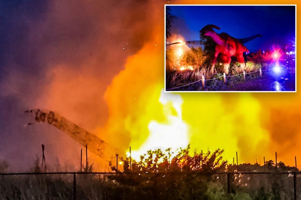 Lightning strike turns 100-foot dinosaur into raging fireball, stunning onlookers