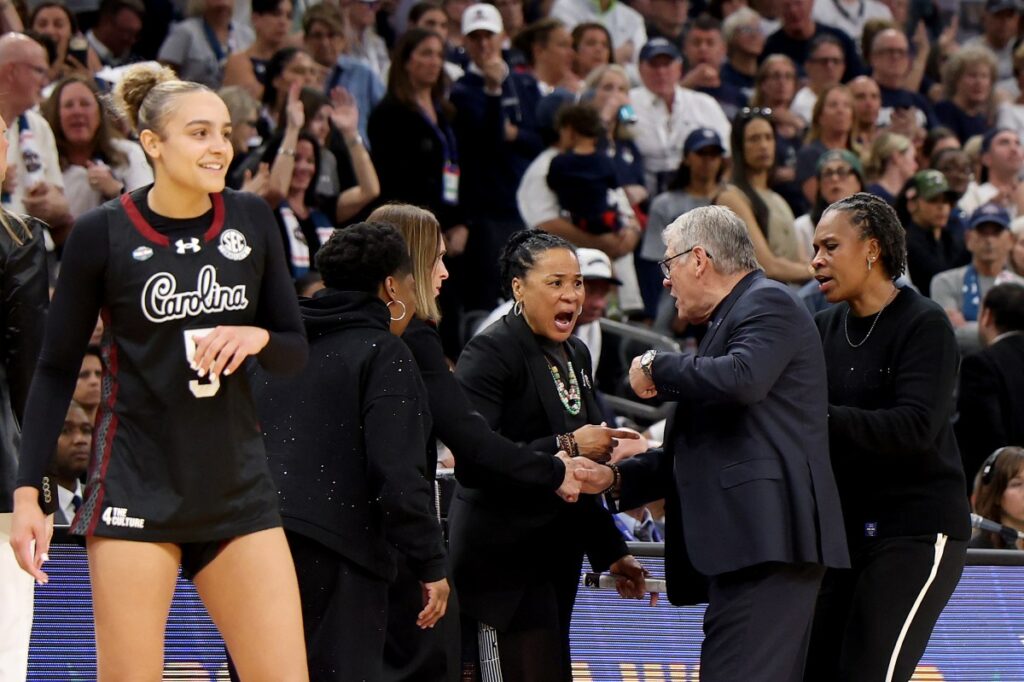 ‘I Don’t Have Any Regrets’: Geno Auriemma Doubles Down on Dawn Staley Clash