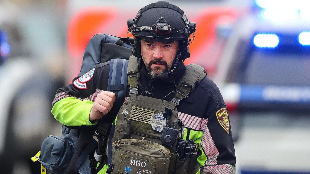 City’s BLM-era mental health push puts cops in danger after sword-wielding suspect stabs officer: police City’s BLM-era mental health push puts cops in danger after sword-wielding suspect stabs officer: police