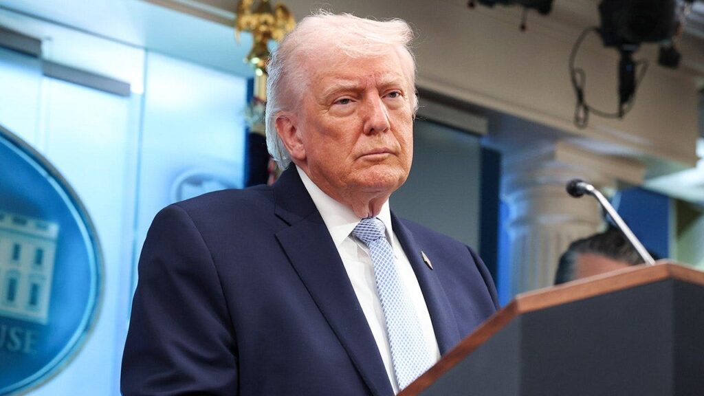 Trump Iran threat sparks calls for his ouster, but one Dem says effort ‘not realistic’